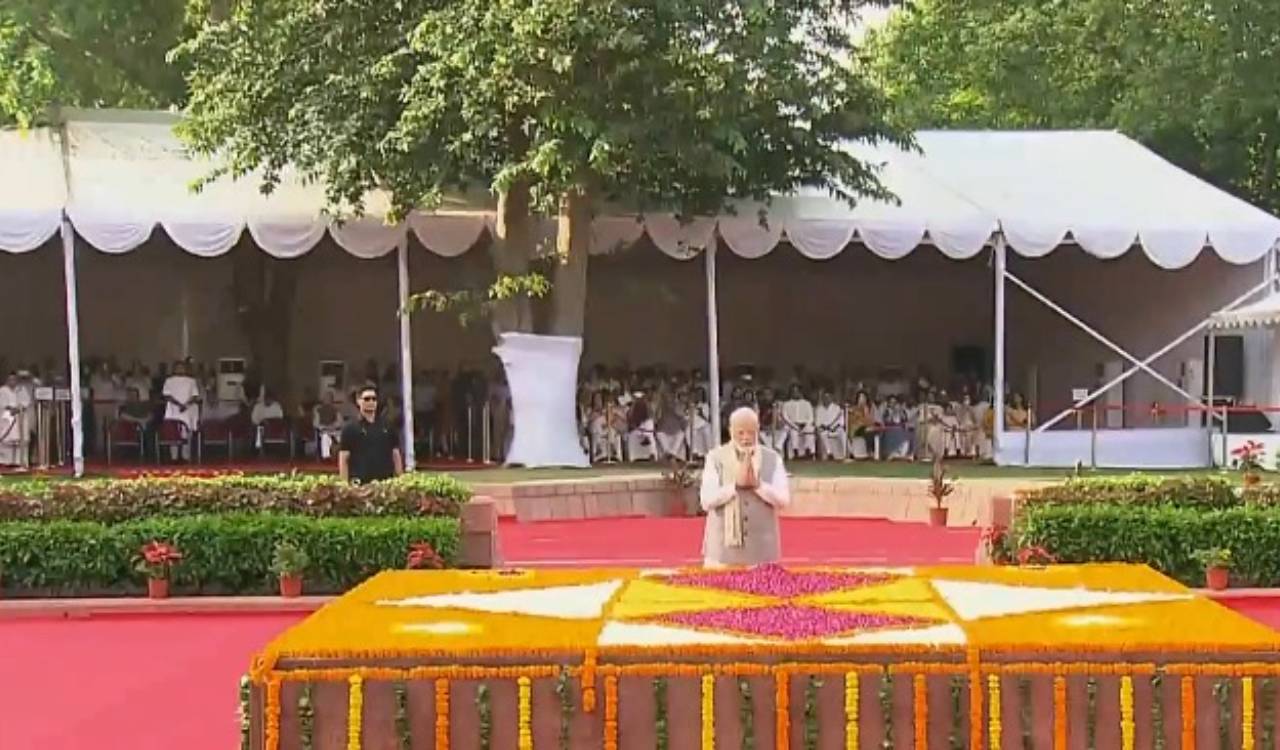 PM Modi pays tribute to Lal Bahadur Shastri on birth anniversary