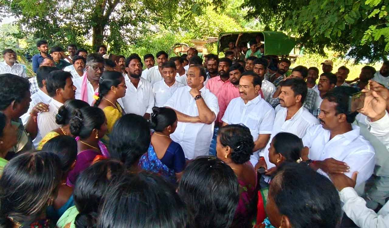 Sathish Kumar accuses police of filing false cases against BRS workers