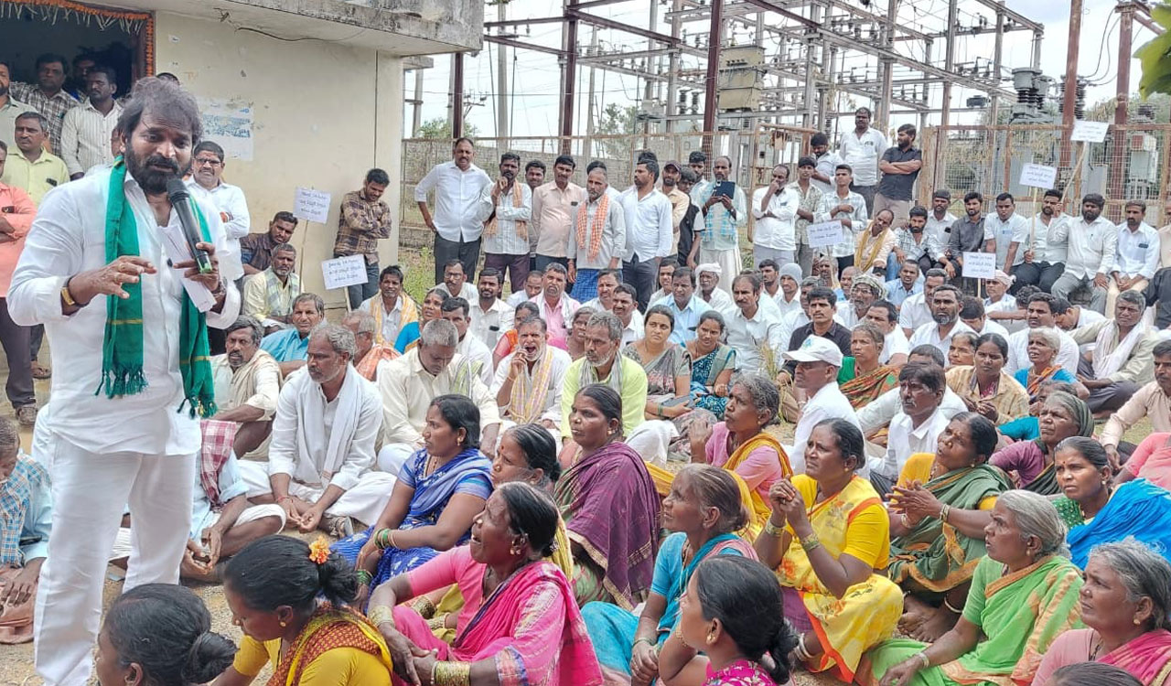 BRS accuses Congress government of politicising drought-hit mandals