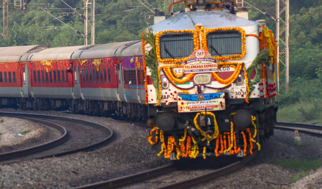 Telangana Express clocks ’50 years’ of connecting Hyderabad with Delhi
