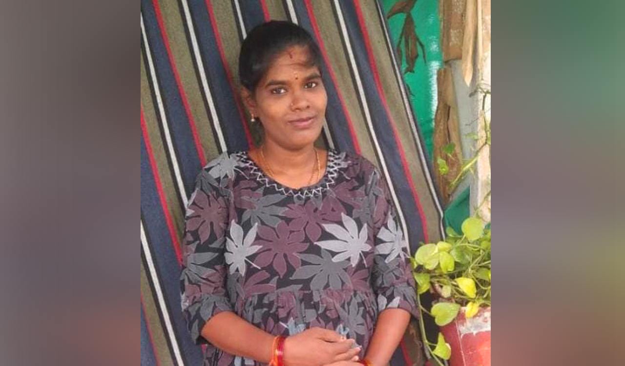 Mancherial: Woman dies after delivering stillborn baby, family alleges medical negligence
