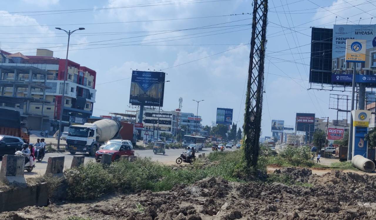 Sangareddy-Patancheru: A Nightmarish journey for road users